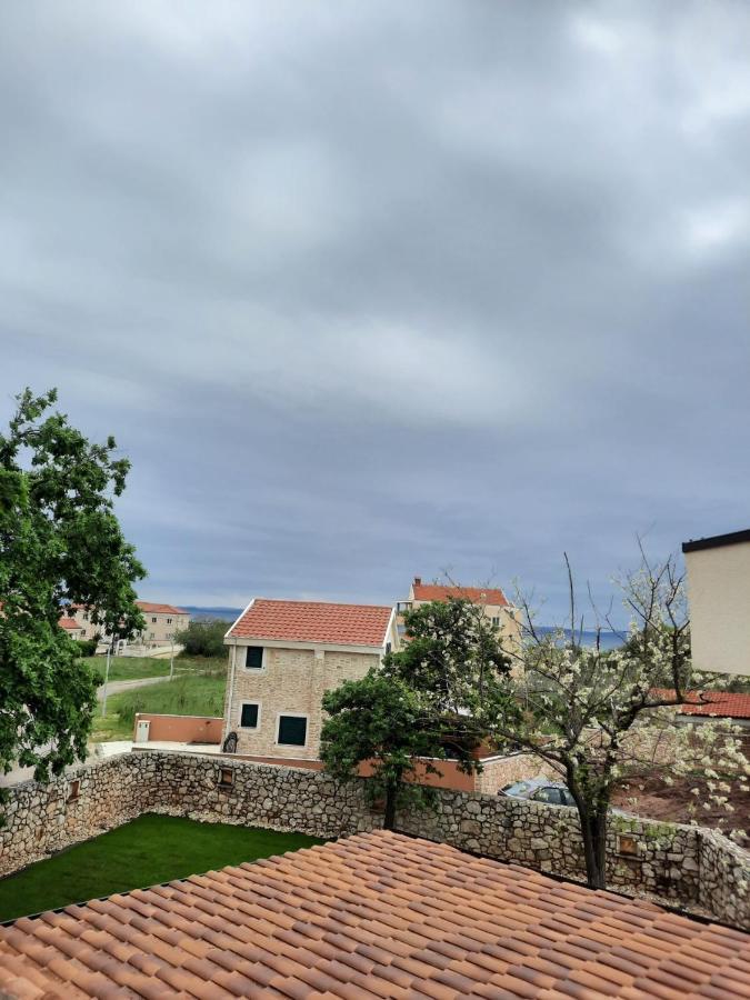 Castello Exclusive Rooms With Breakfast - By Ta Leut Agency Privlaka  Exterior foto