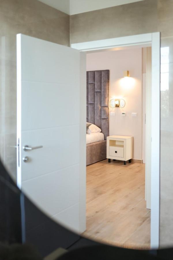Castello Exclusive Rooms With Breakfast - By Ta Leut Agency Privlaka  Exterior foto