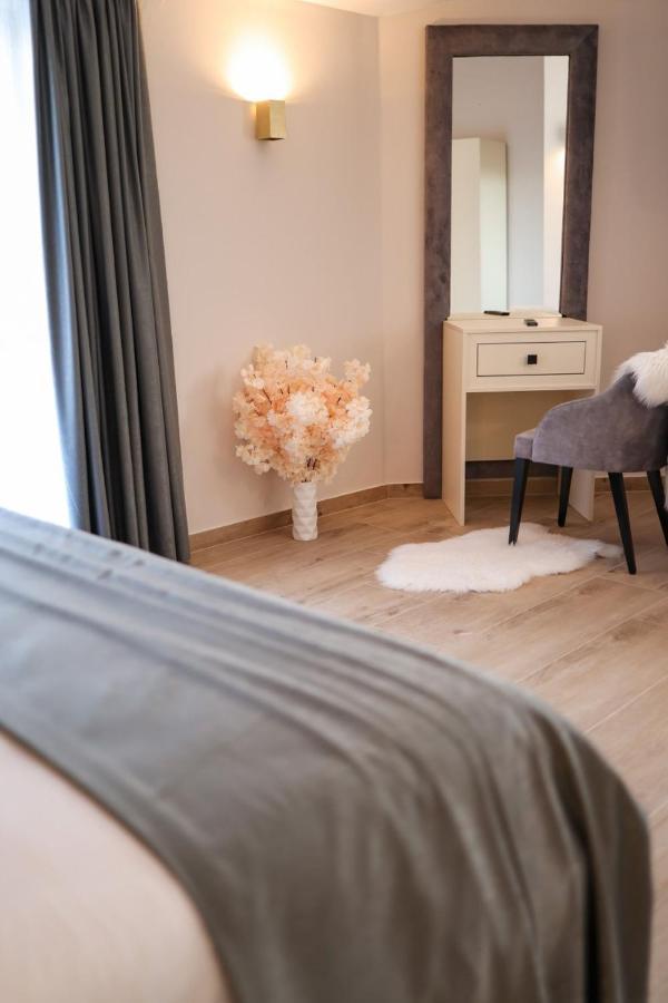 Castello Exclusive Rooms With Breakfast - By Ta Leut Agency Privlaka  Exterior foto
