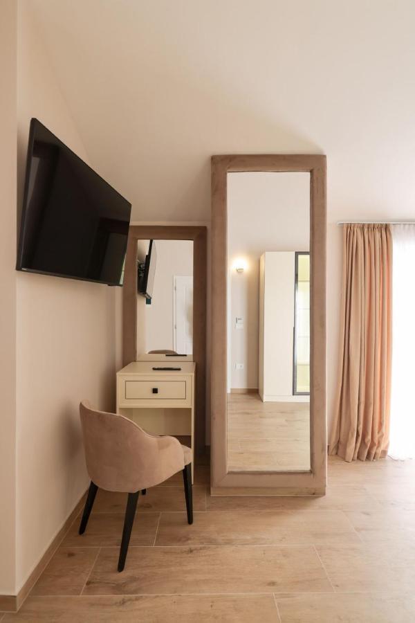 Castello Exclusive Rooms With Breakfast - By Ta Leut Agency Privlaka  Exterior foto