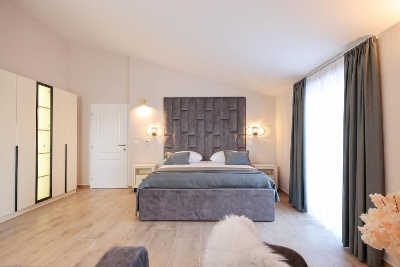 Castello Exclusive Rooms With Breakfast - By Ta Leut Agency Privlaka  Exterior foto