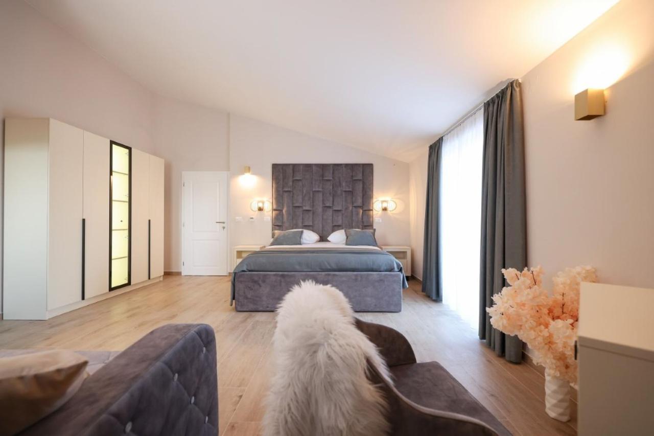 Castello Exclusive Rooms With Breakfast - By Ta Leut Agency Privlaka  Exterior foto