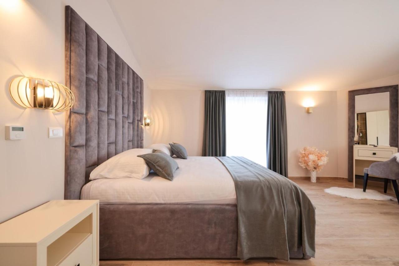 Castello Exclusive Rooms With Breakfast - By Ta Leut Agency Privlaka  Exterior foto