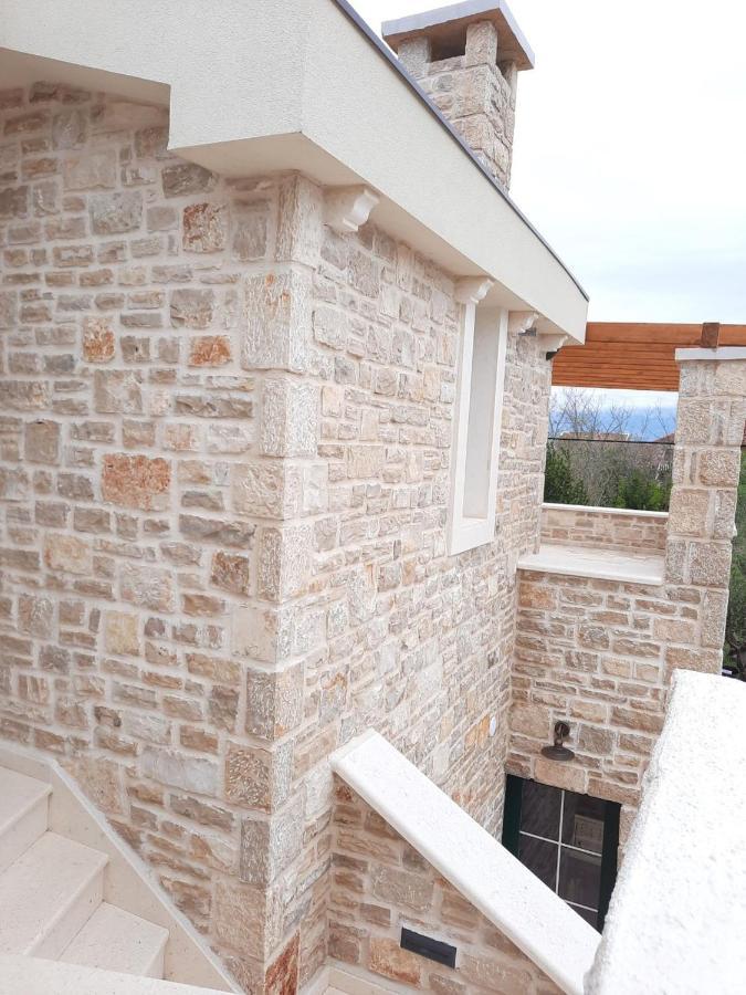 Castello Exclusive Rooms With Breakfast - By Ta Leut Agency Privlaka  Exterior foto
